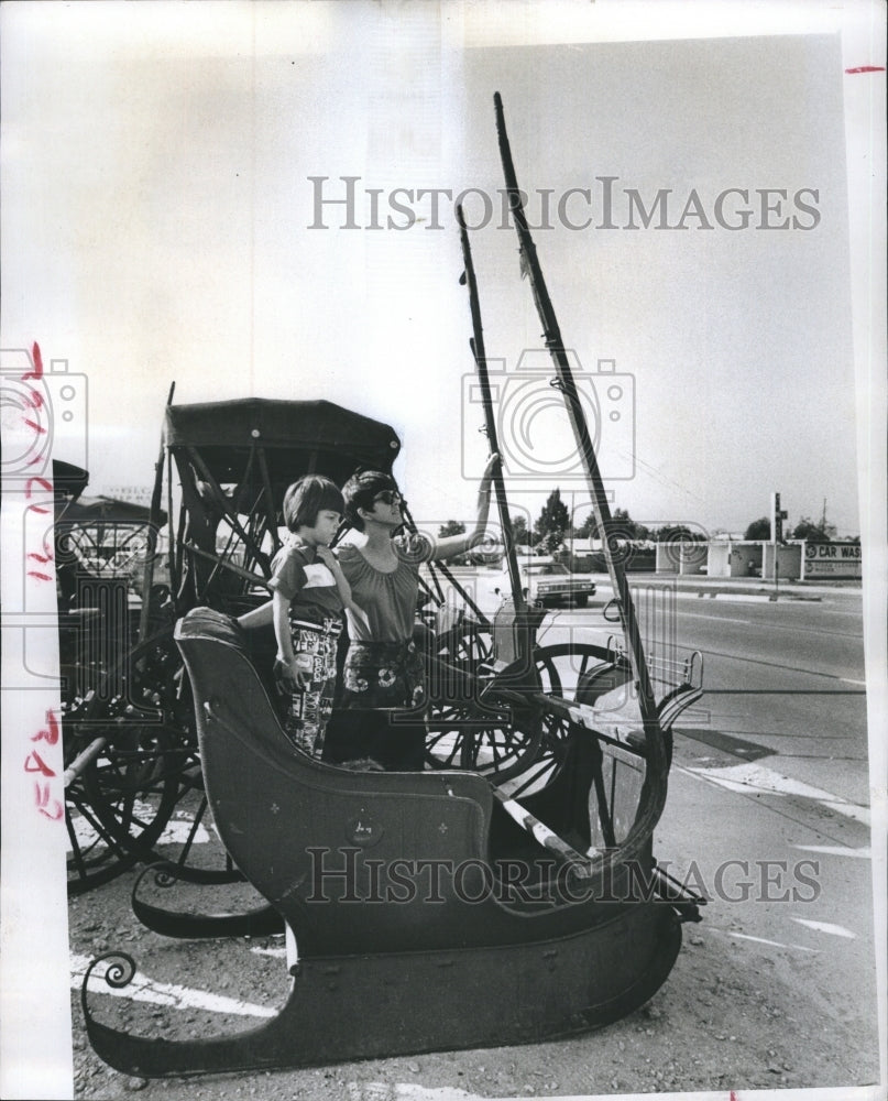 1973 Little Girl & Mother Sitting in Antigue Buggy in Seminole FL - Historic Images