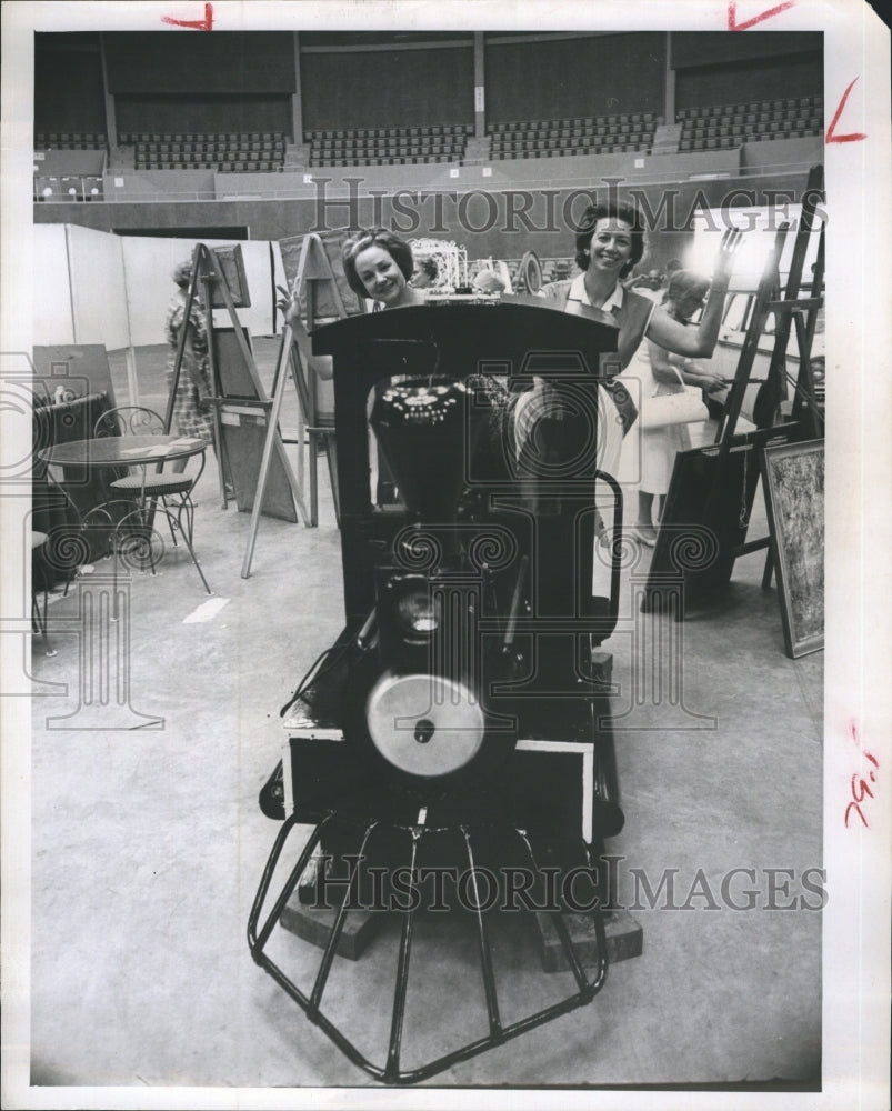 1965 Mrs. Mason and Mrs Turner Members of the Science Center Guild - Historic Images