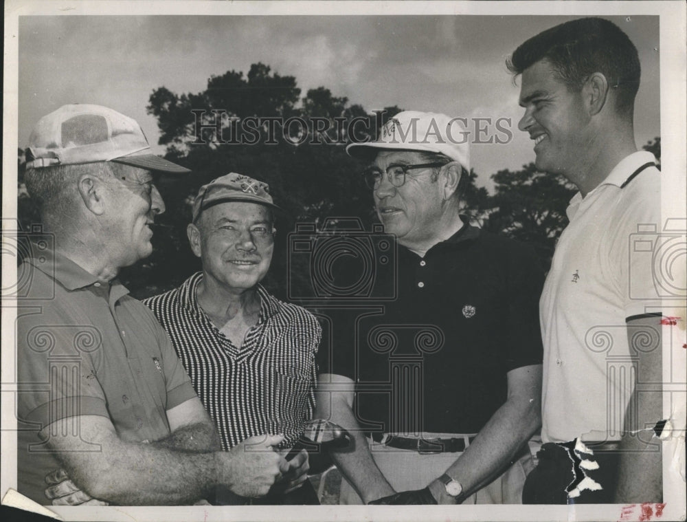 1960 Bellview Hotel Golf Tournament.  - Historic Images