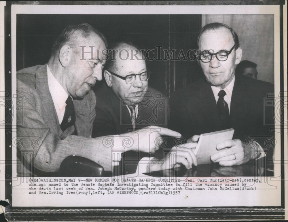 1957 Sen Carl Curtis confers w/ Chairman John McCellan - Historic Images