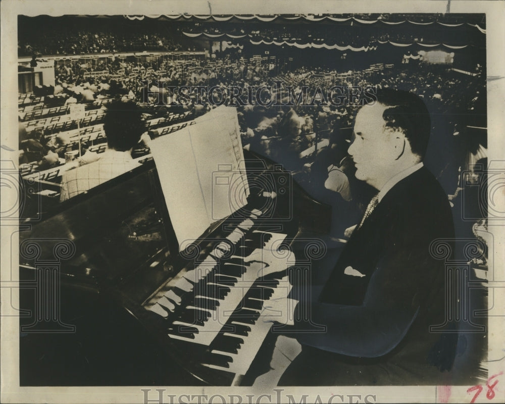 1956 William O. McMains at convention.  - Historic Images