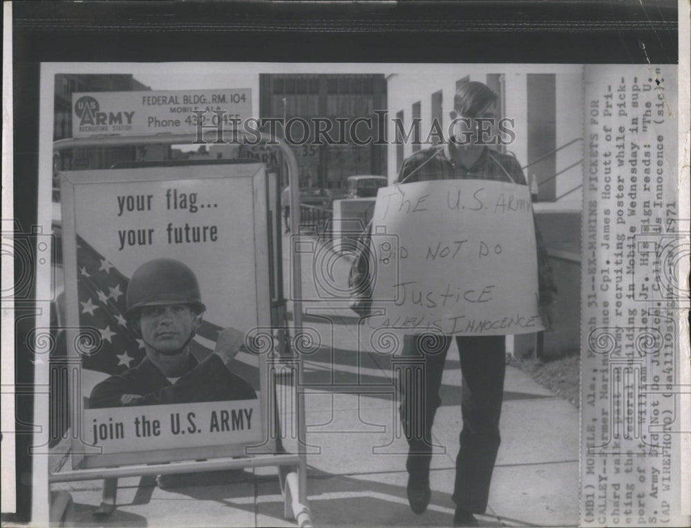 1971 Ex Marine James Hocutt pickets in support of William Calley Jr - Historic Images