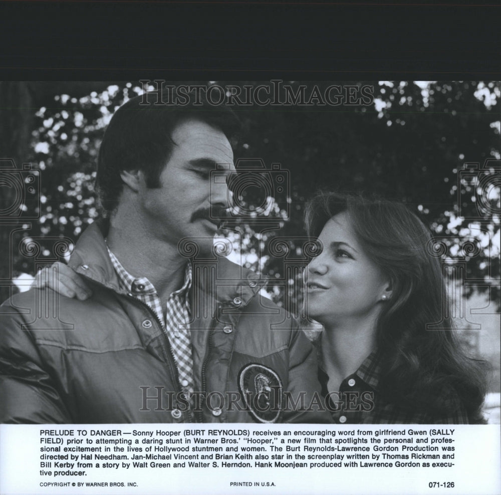1978 Burt Reynolds &amp; Sally Fields in &quot;Hooper &quot; - Historic Images