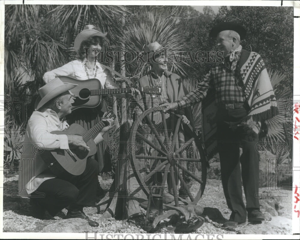 1983 Musicians Fast Draw Sundance Elko Rock - Historic Images