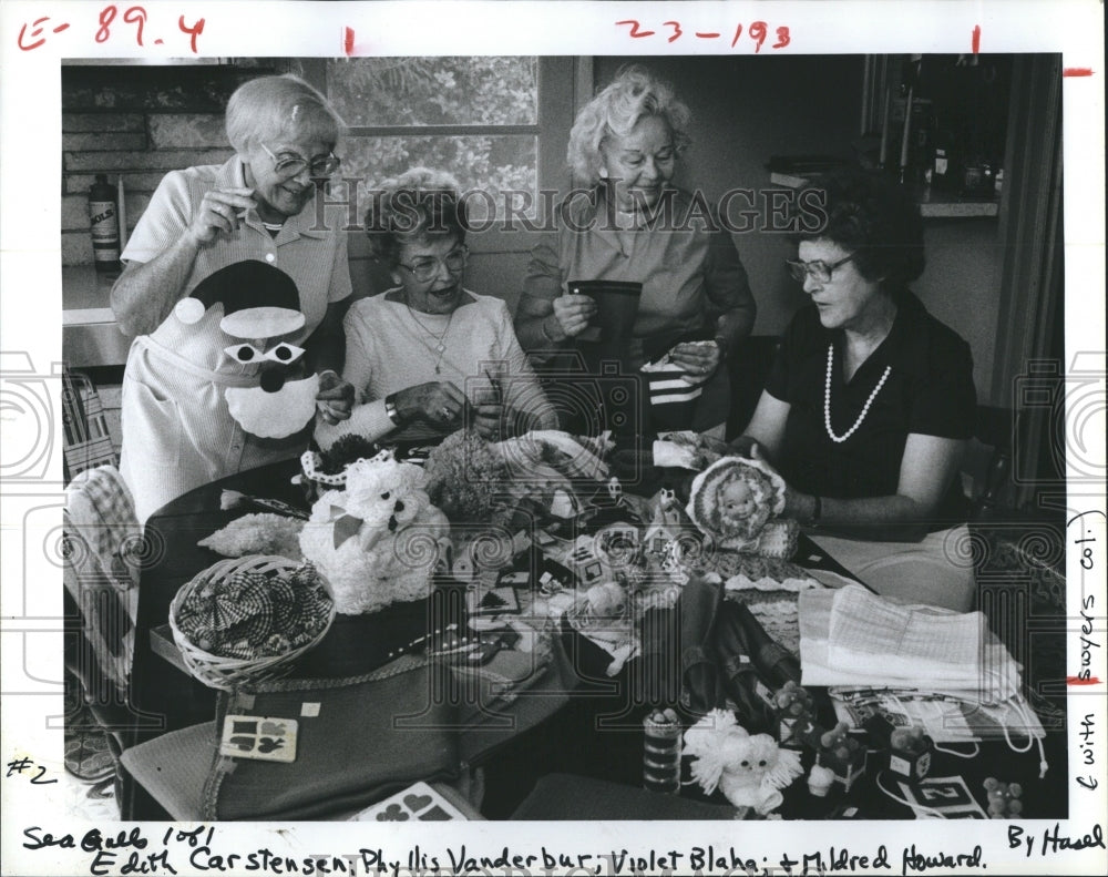 1983 Sea Gull Club Phyllis Vanderbur Violet Blaha Mildred Howard - Historic Images