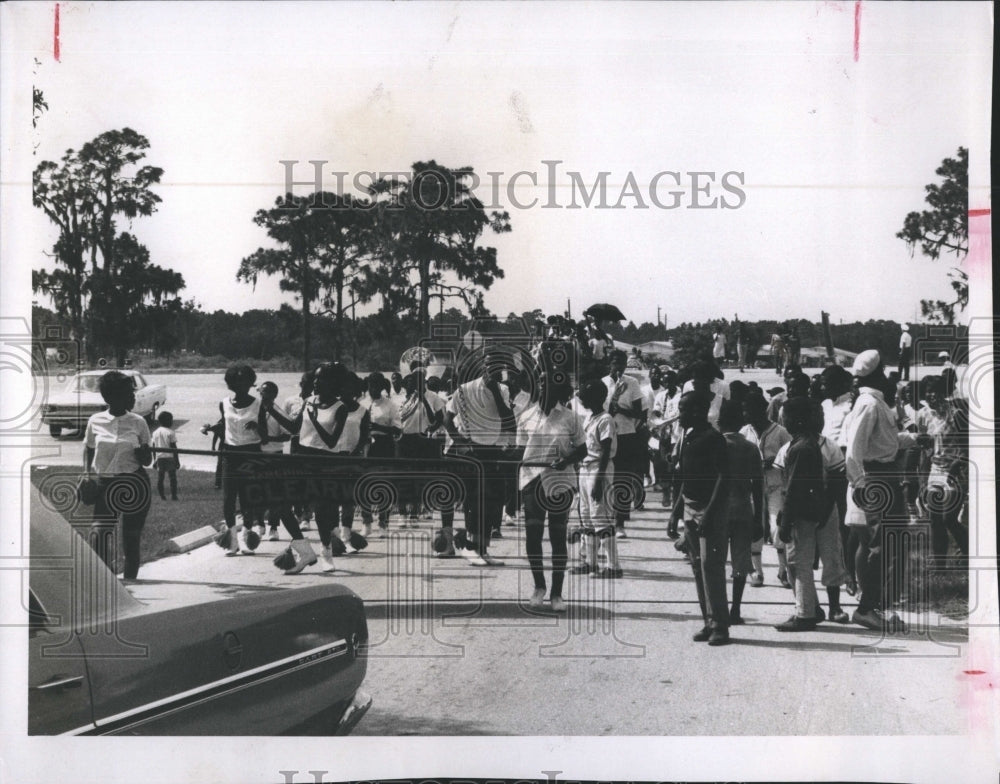 1968 Over Two Thousand Residents Fish Fry Dance Parade Largo Area - Historic Images