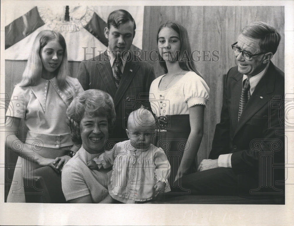 1972 Oakleys Named Palmetto "Family of the Year'  - Historic Images
