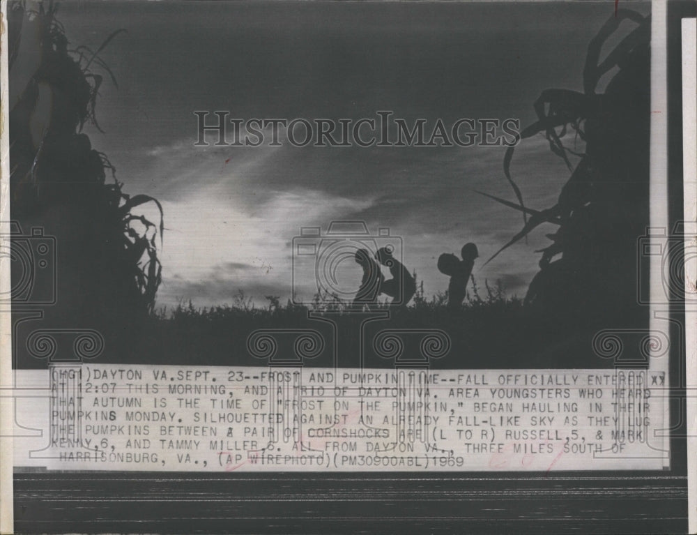 1969 Youngsters Picking Pumpkins  - Historic Images