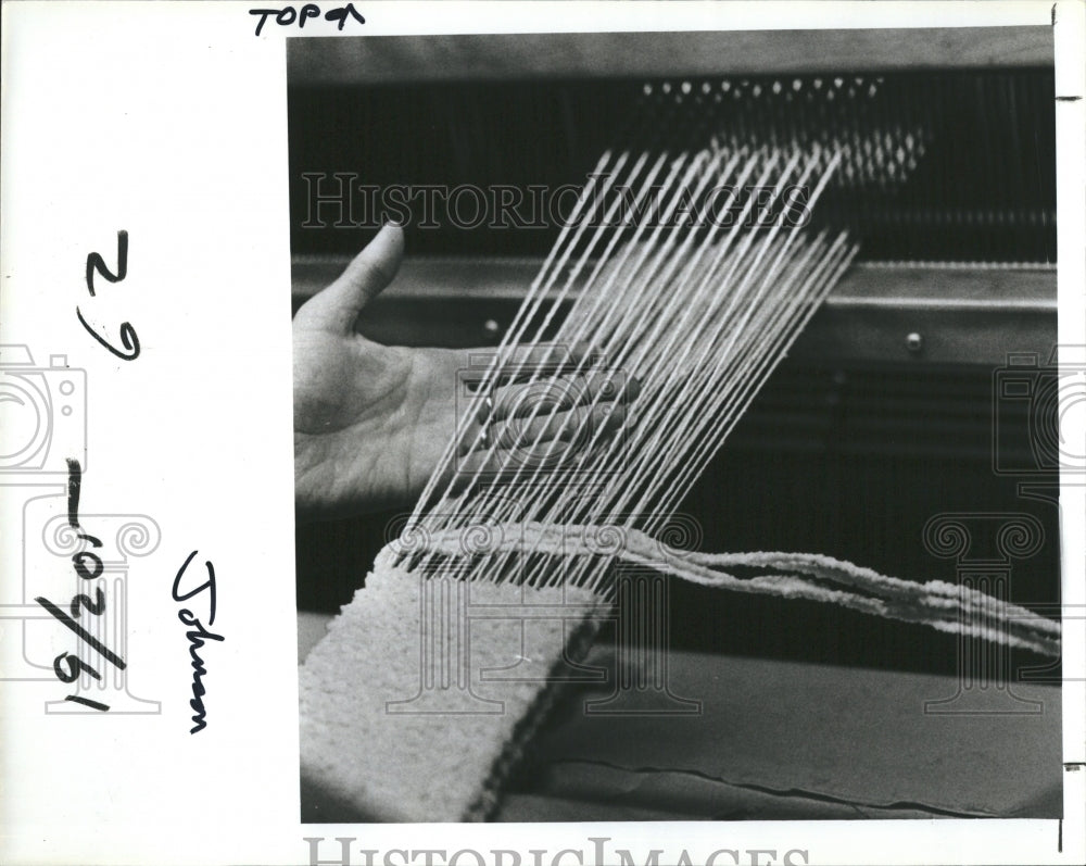 1979 Mrs. Knuckey's works the warp - Historic Images