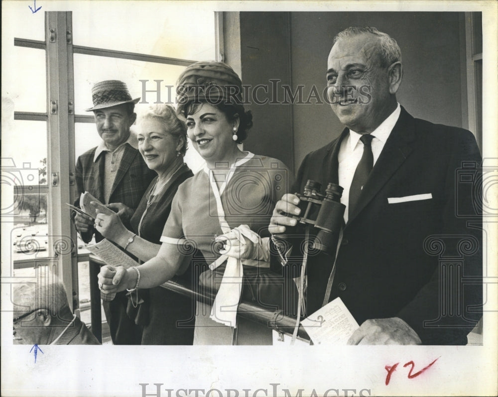 1962 Sunshine Park Horse Races Earl Small Mrs Perzia James Rosati - Historic Images