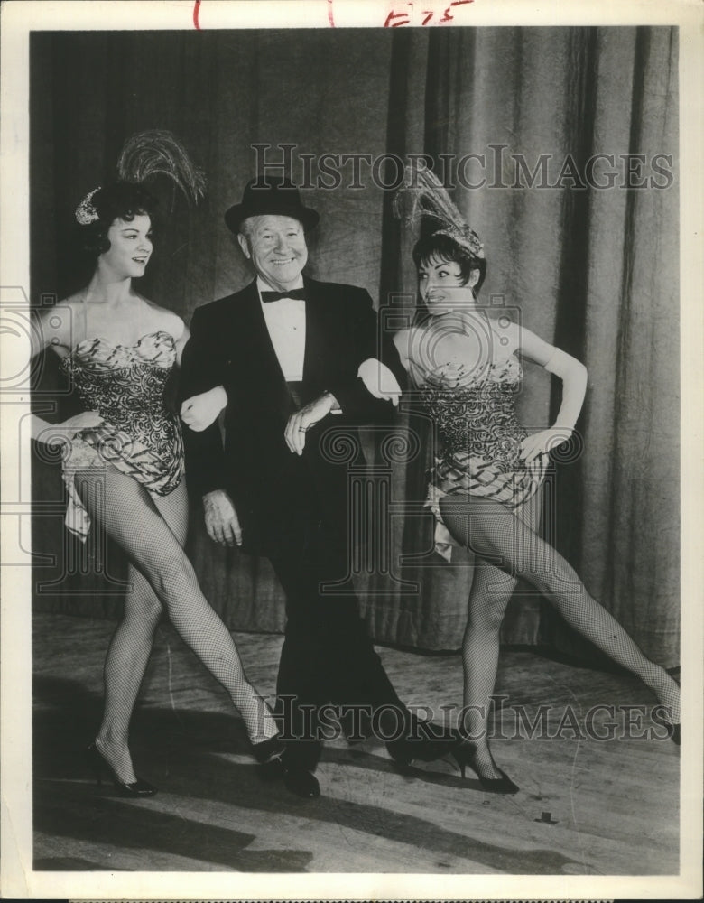 1962 Jack Oakie With Wilda And Patti Tribble Target The Corruptors - Historic Images