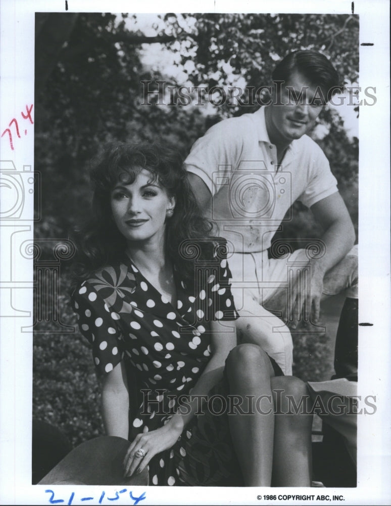 1986 Actress Jane Seymour & Garrick Dowhen in "Crossings" ABC TV - Historic Images