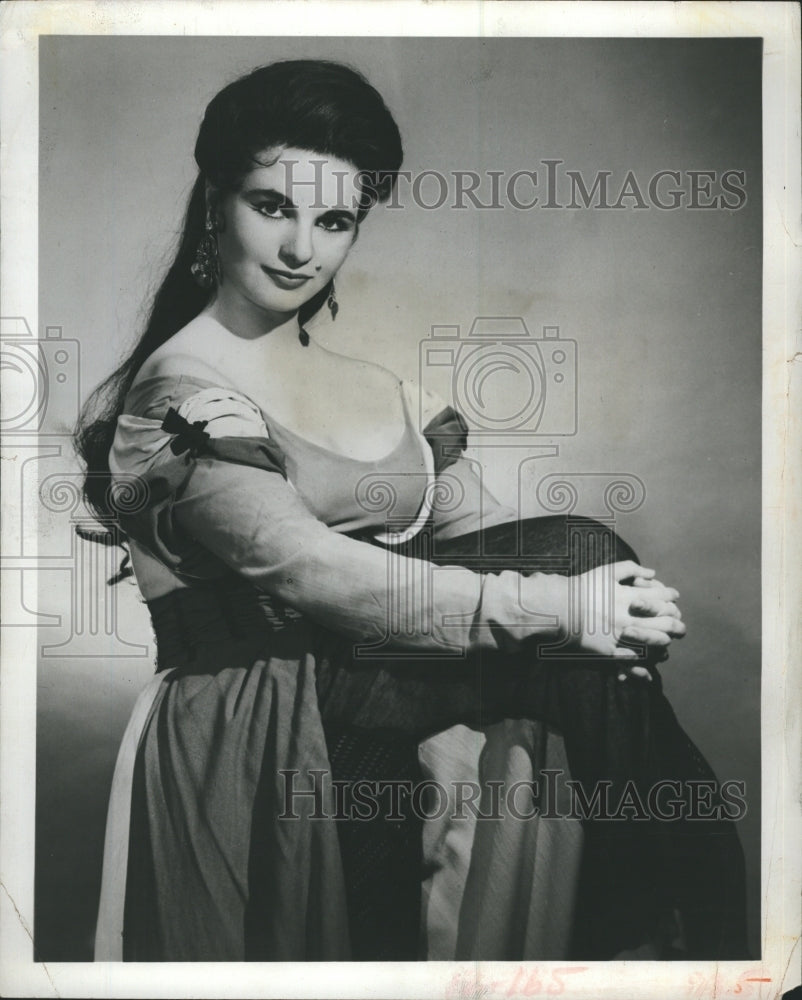 1973 Mezzo soprano Joann Grillo sings in role of "Carmen" - Historic Images