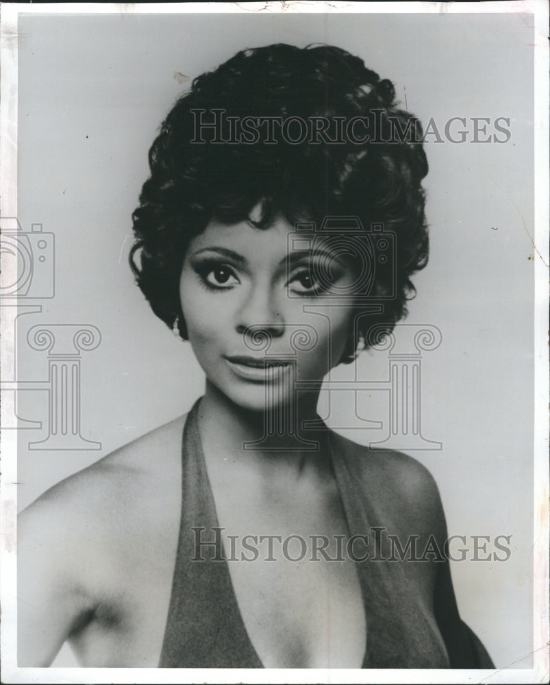 1976 Leslie Uggams shows i the picture - Historic Images