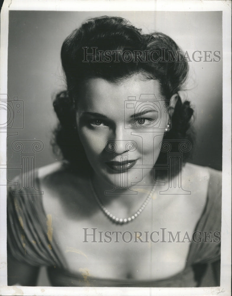 1949 Press Photo Singer Joan Wheatley - Historic Images