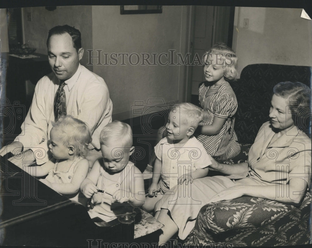 1951 Reverend West And Wife Louise Teach Children To Play The Piano - Historic Images