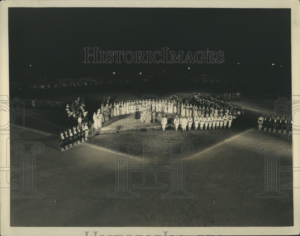 Press Photo Festival States Queen Contestants Military Officers - Historic Images