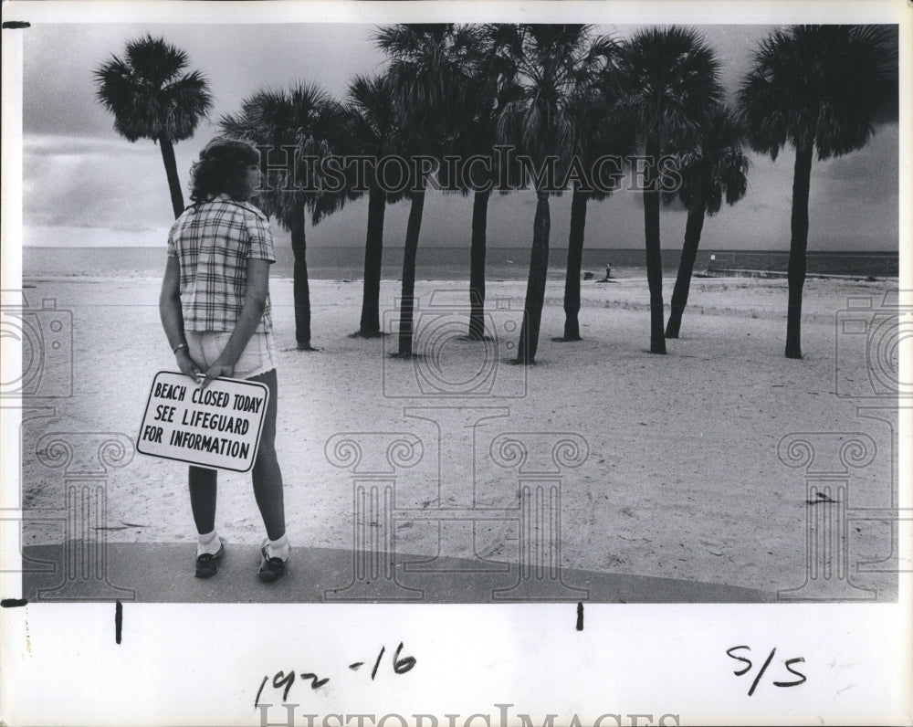 1978 Terrene Shea Tampa Bay Beach Attendant Closed Sign - Historic Images