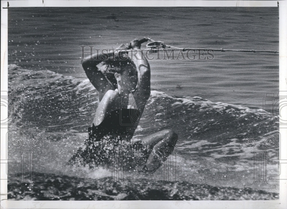 1977 Jeannie Moedle, water ski tournament - Historic Images