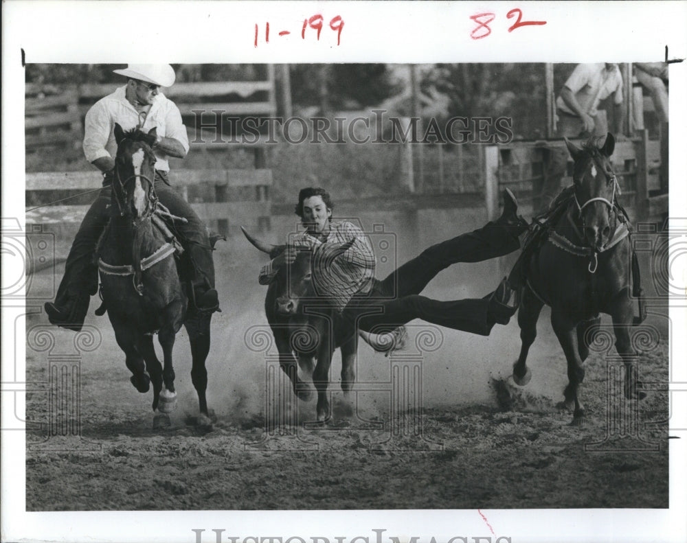 1981 Rodeo Rider Bob Barthle Bulldogging at Pasco County Sherriff - Historic Images