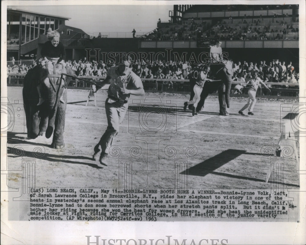 1963 Elephant Race Winner Rider Bonnie-Lynne Volk - Historic Images