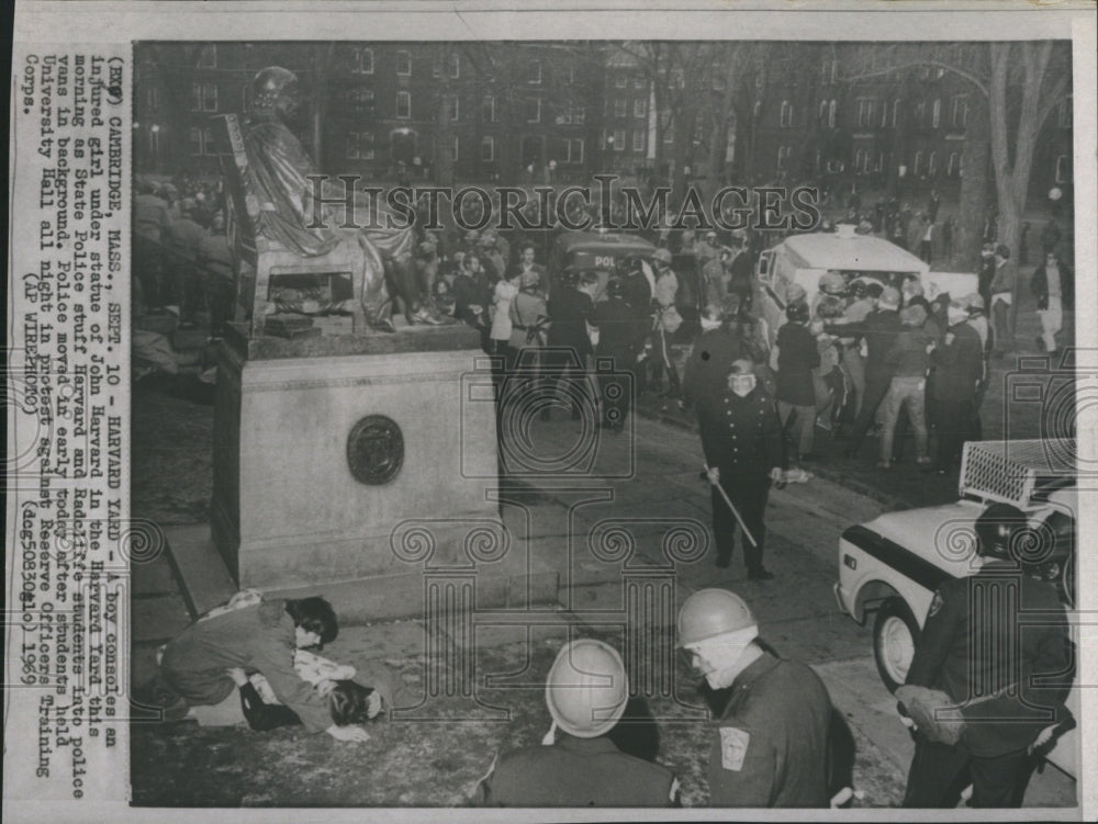 1969 Press Photo A rally at Harvard concerning the Reserve Officers Training Cor - Historic Images