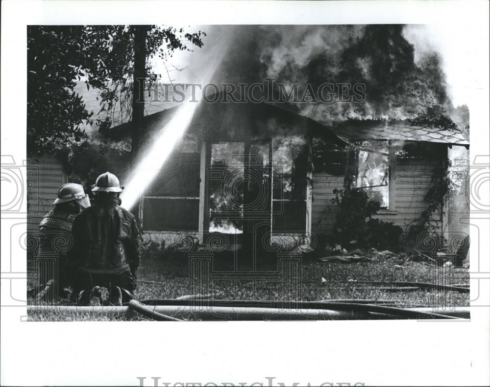1988 Firefighters conduct controlled burn with 911 dispatchers - Historic Images