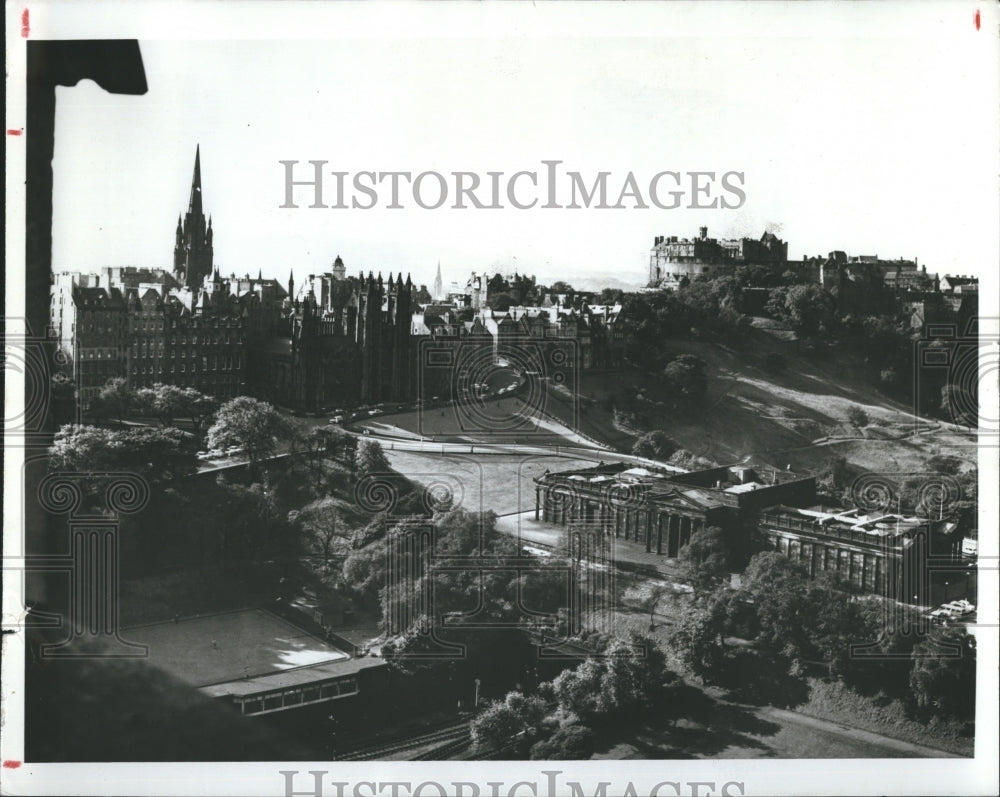 1987 Press Photo Edinburgh,Scotland,ramparts of historic Edinburgh castle - Historic Images