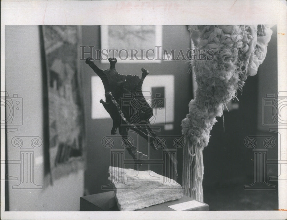 1971 Suncoast Sculpture - Historic Images