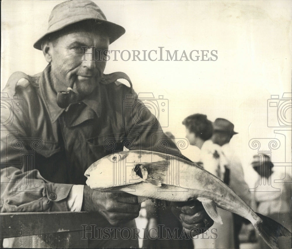 1948 Bill Corley Fisherman Pictured with Rabbitfish - Historic Images