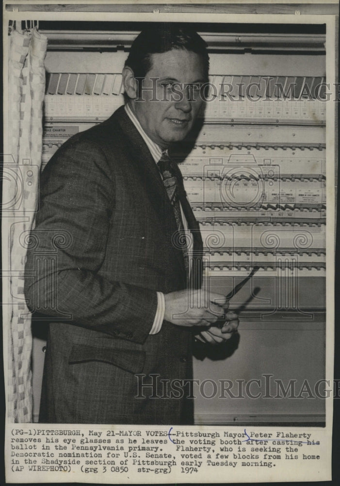 1974 Mayor Peter Flaherty of Pittsburg. - Historic Images