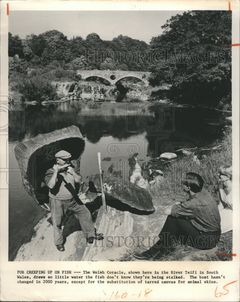 1975 River Teifi in South wales, with little water . - Historic Images