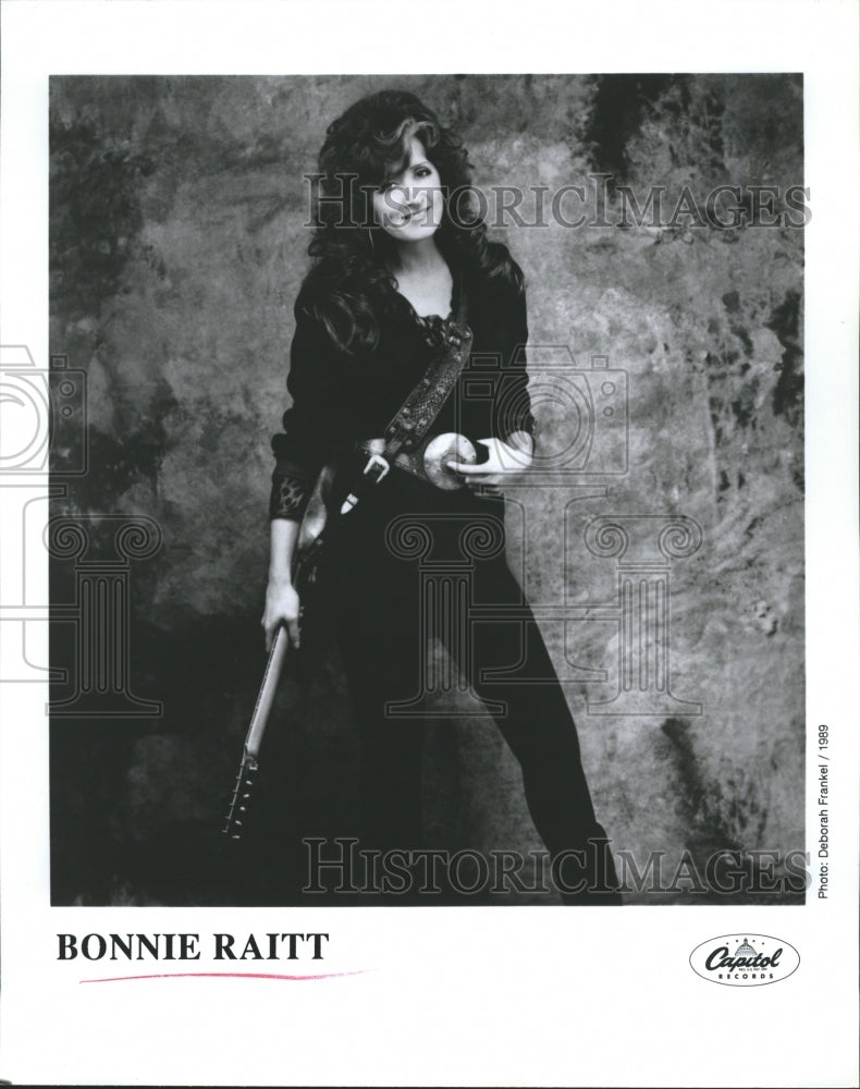 Press Photo Bonnie Raitt American blues singer-songwriter. - Historic Images