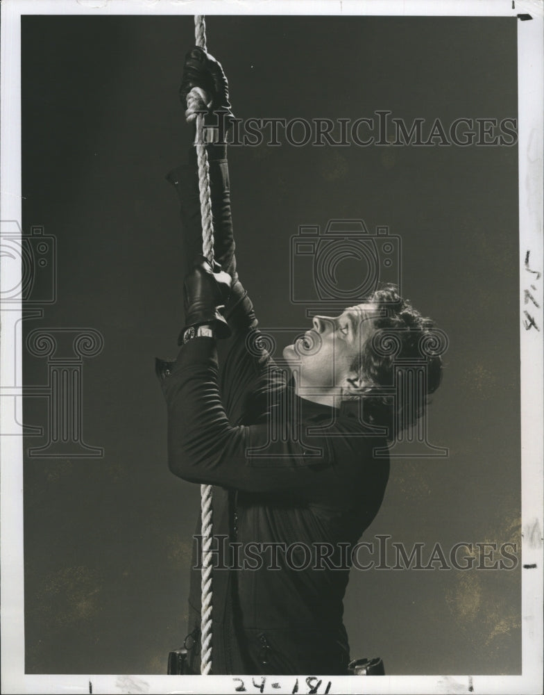 1978 Actor Dack Rambo Stars In NBC Television Show Sword Of Justice - Historic Images