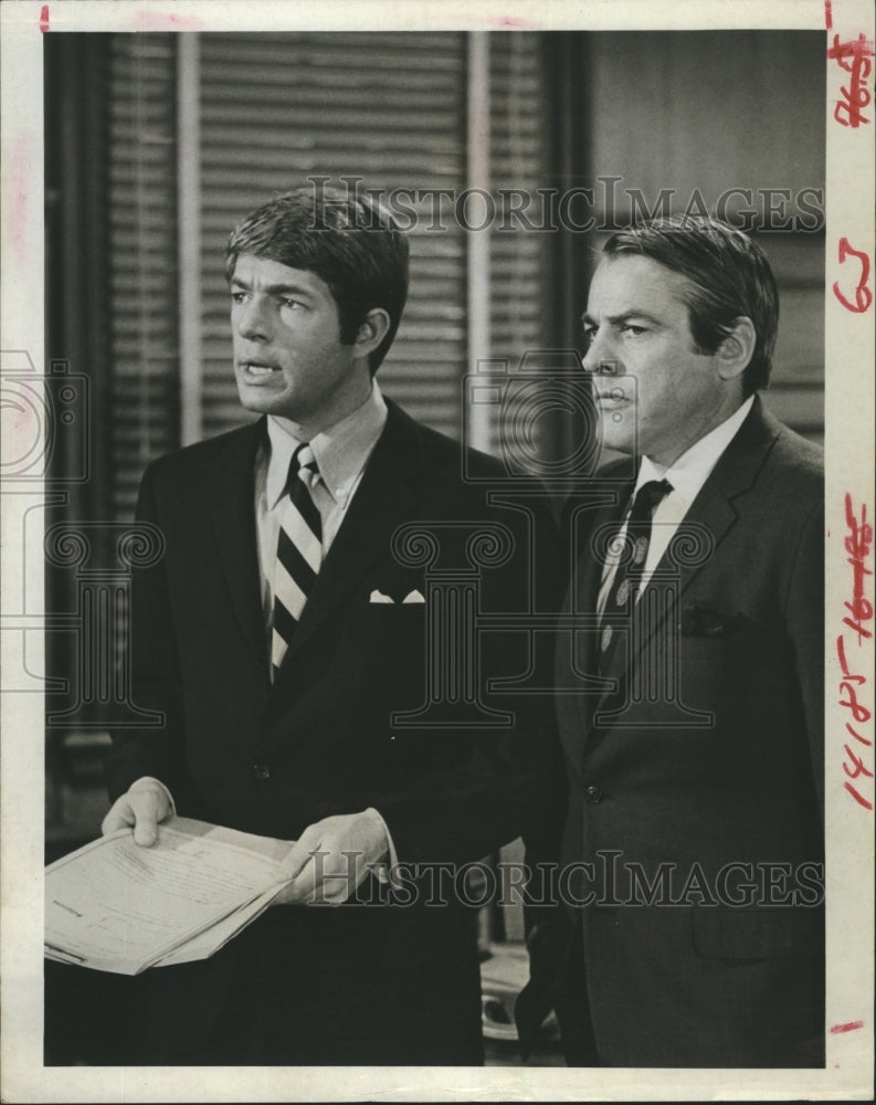 1968 Stephen Young Kevin McCarthy Actors JUDD FOR THE DEFENSE - Historic Images