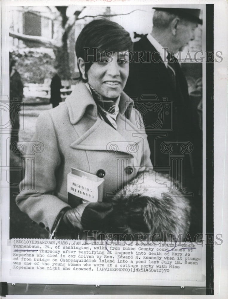 1970 Susan Tannenbaum Dukes County Court House Testify Kopechne - Historic Images