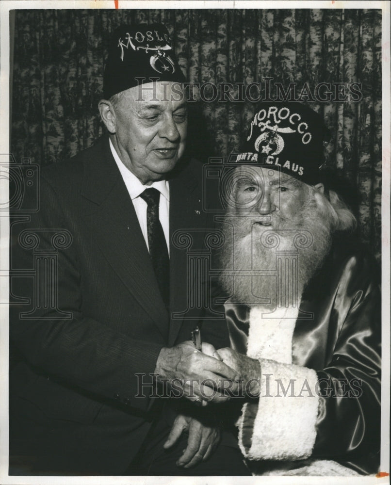 1972 Noble William Terry,Yankeetown Mayor and Noble Chauncy Moore. - Historic Images