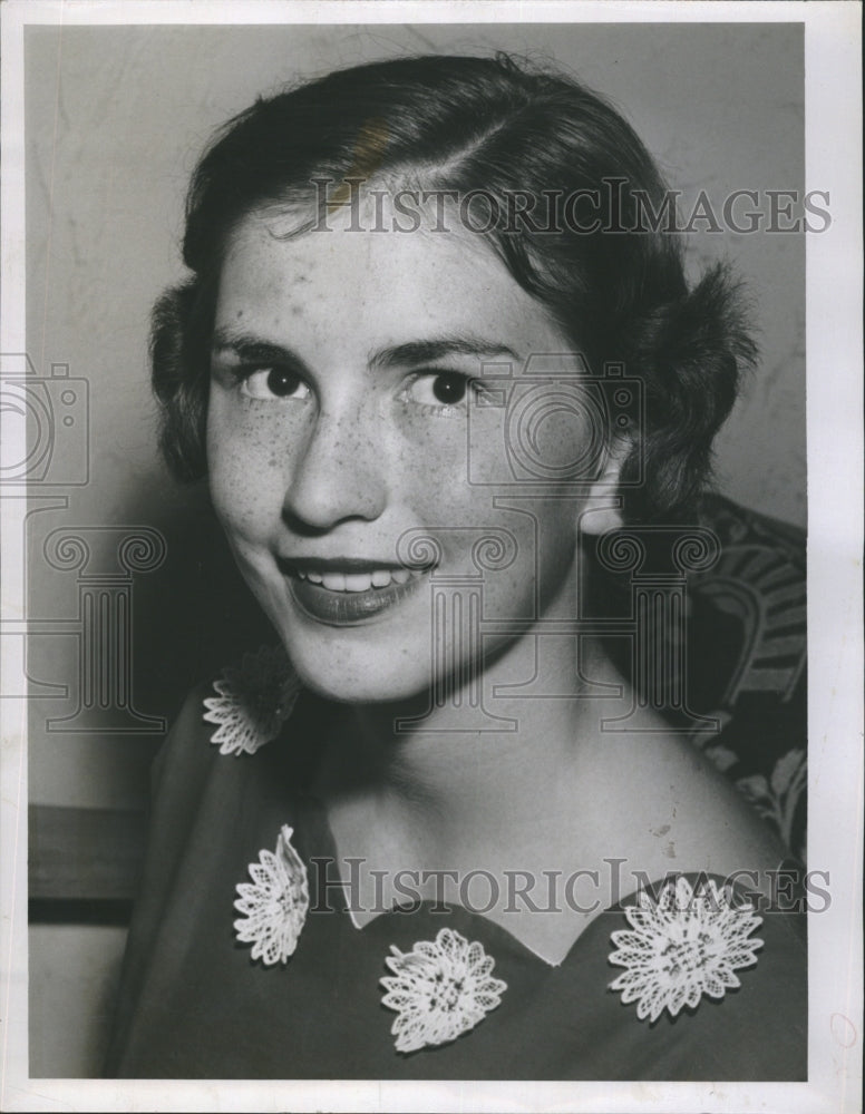 1953 Betty Zinsmeister St.Petersburg senoir High School Student. - Historic Images