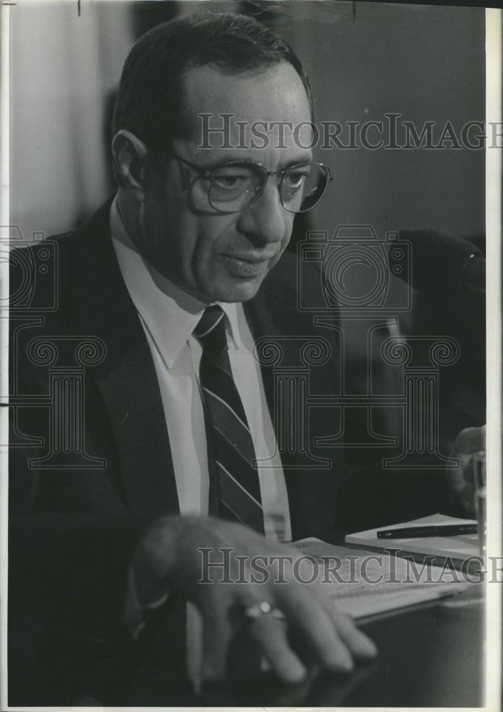 1988 Press Photo New York Governor Mario Cuomo Legislature Albany Politician - Historic Images