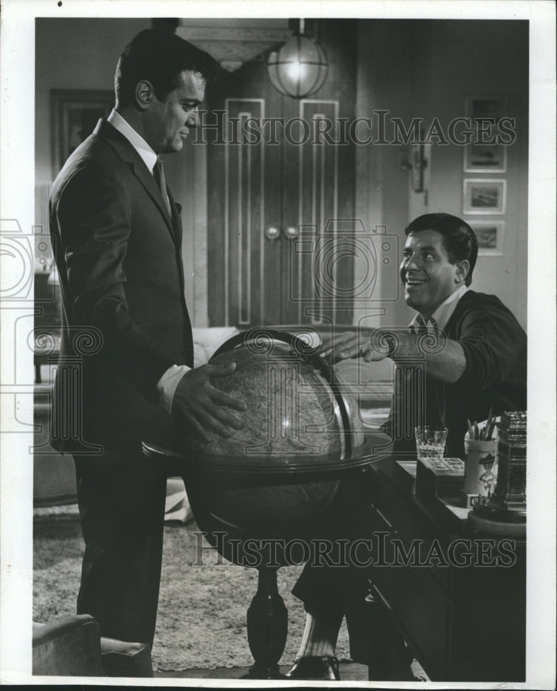 1969 Tony Curtis Actor Jerry Lewis Boeing-Boeing Film Movie Scene - Historic Images