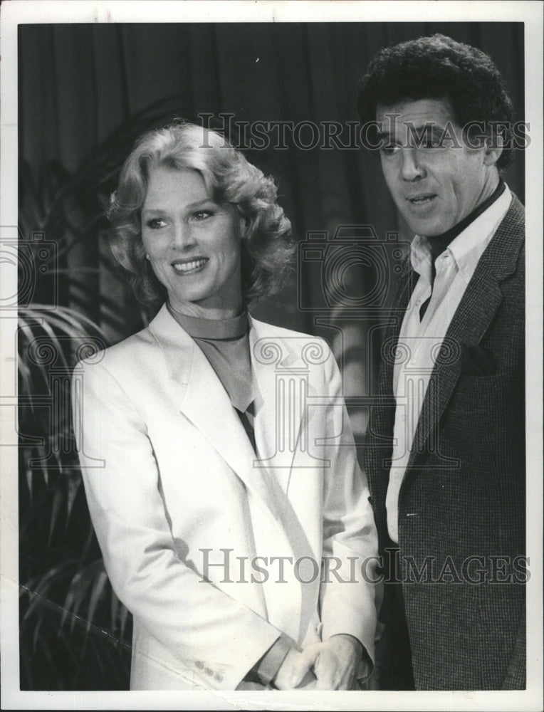 1983 Actress Mariette Hartley Actor Jed Allen "Goodnight, Beantown" - Historic Images