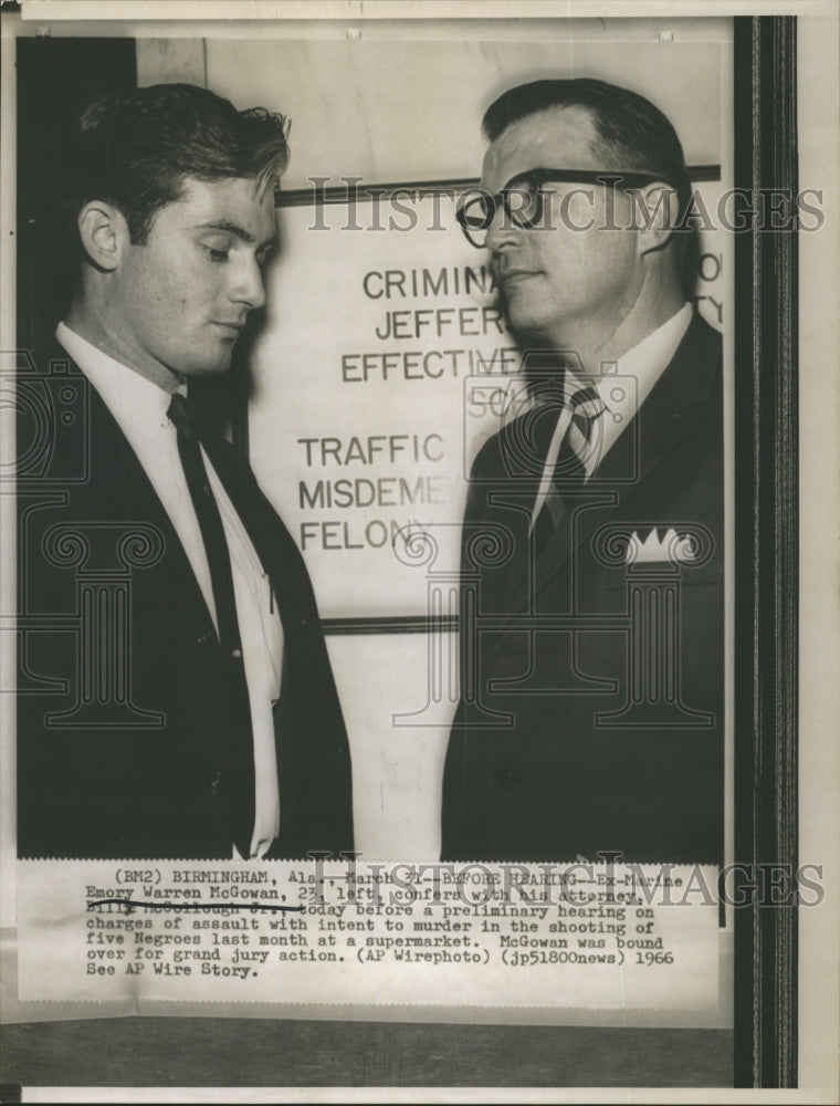 1966 Ex-Marine Emory McGowan Attorney Bill McCullough Assault Charge - Historic Images