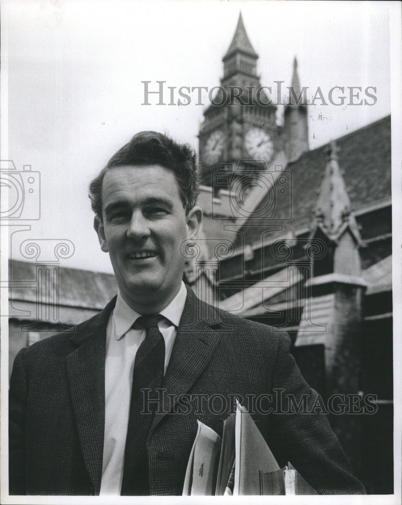 1970 Tam Dalyell poses at House of Common in London. - Historic Images