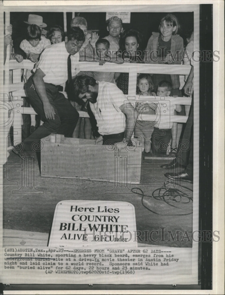 1968 Country Bill White buried alive for 62 days, 22 hrs. & 23 mins. - Historic Images