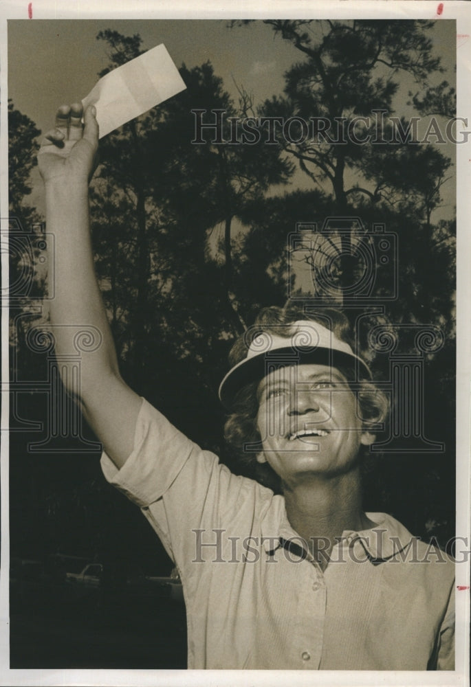 1964 Mary Lena Faulk captures St. Petersburg Women&#39;s Open - Historic Images