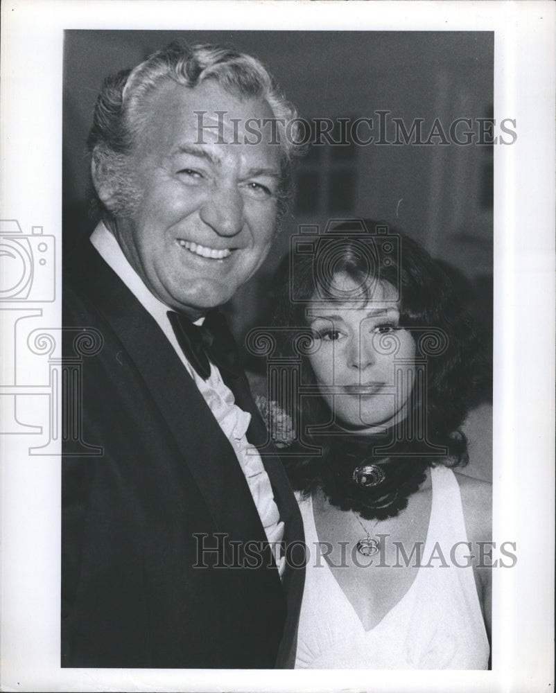 1972 Actor Forrest Tucker and Geraldine Jroan - Historic Images