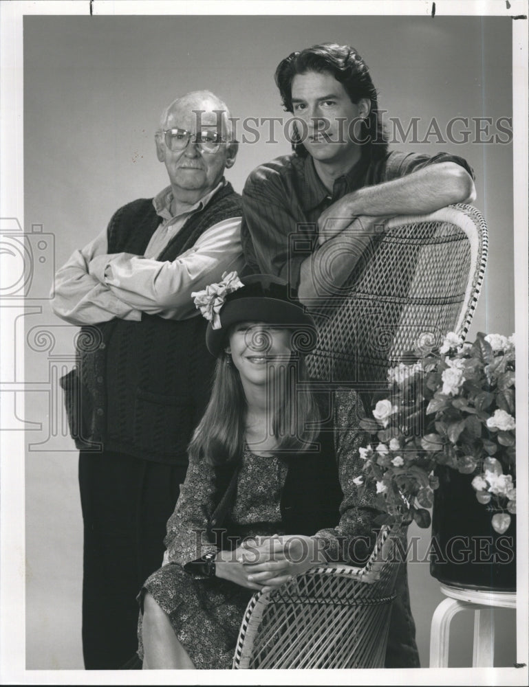 1991 Press Photo Mayim Bialik Ted Wass Barnard Hughes On NBC TV Show Blossom - Historic Images