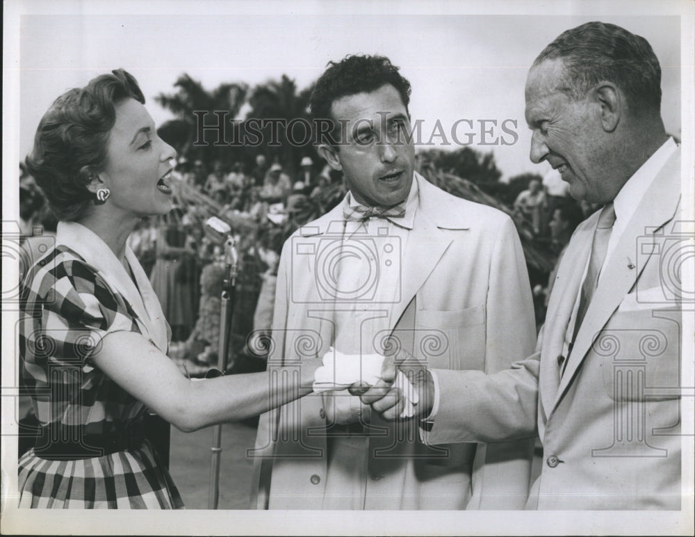 Press Photo Beverly Garland,George Carey and Mayor Johnson - Historic Images