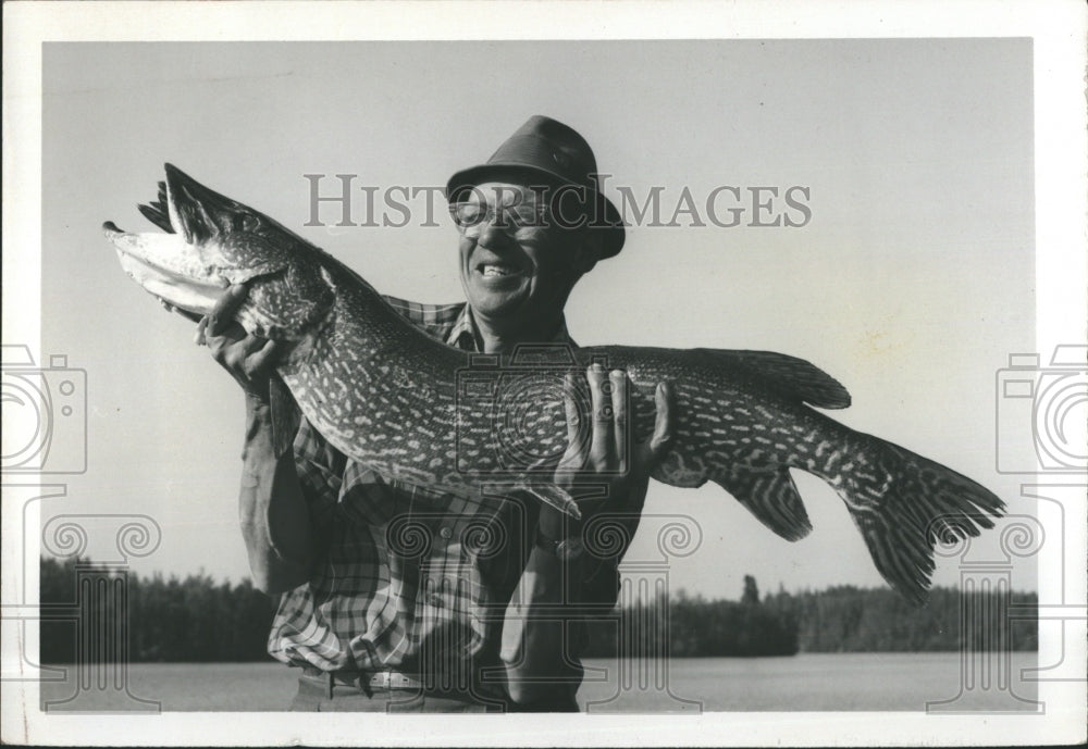 1964 Joseph fish Pike - Historic Images