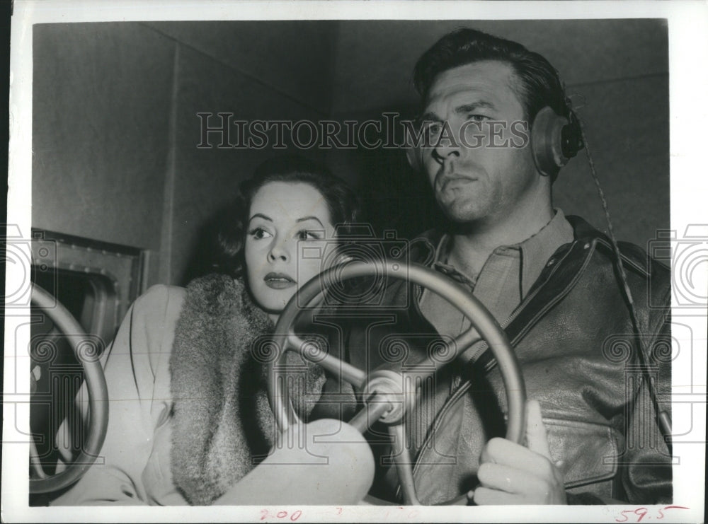 1972 Jane Greer & Howard Keel in "Desparate Search" - Historic Images